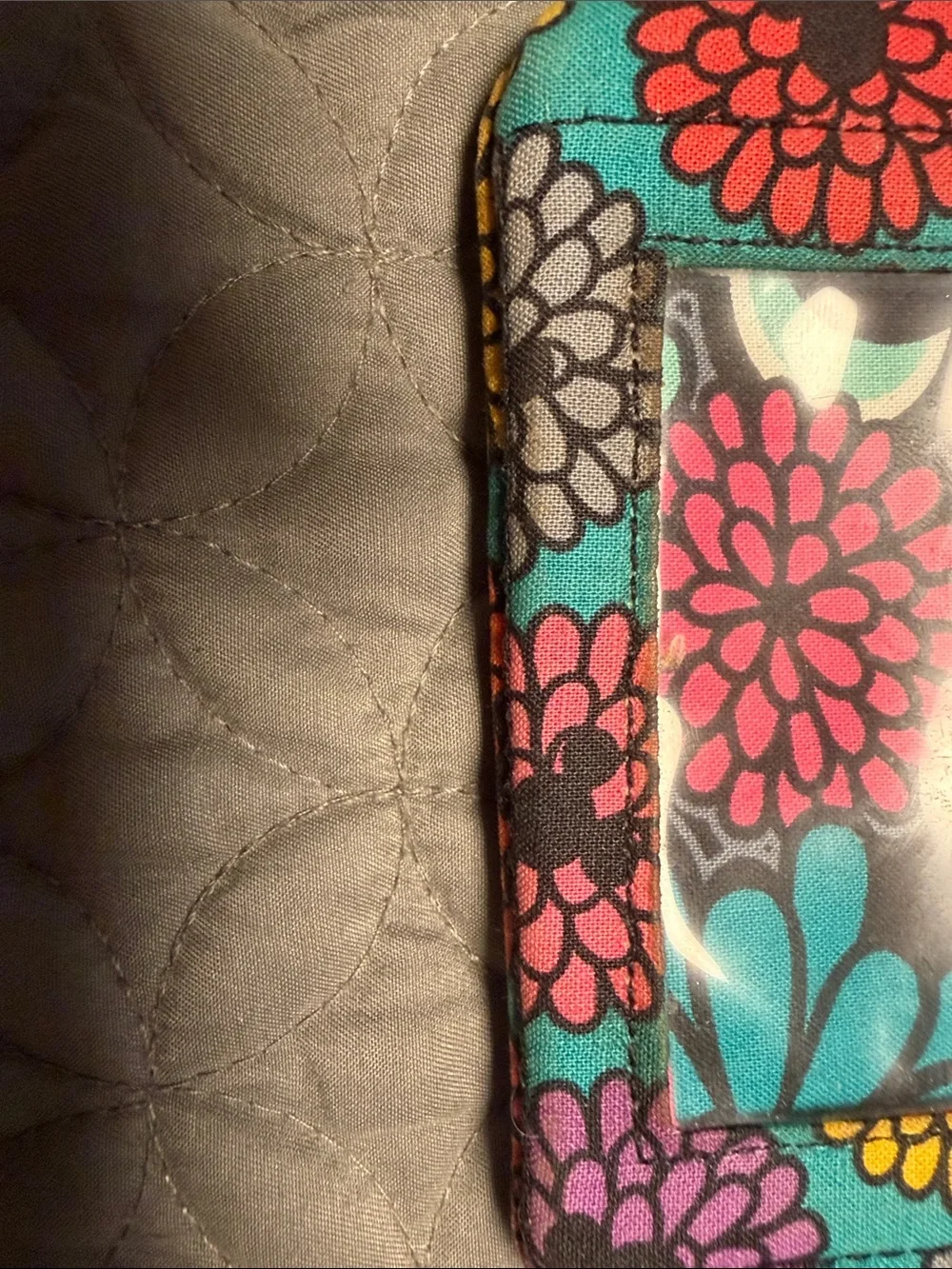 Vera Bradley x Disney Mickey Mouse Floral Colorful ID Case Wallet Keyring - Picture 4 of 8
